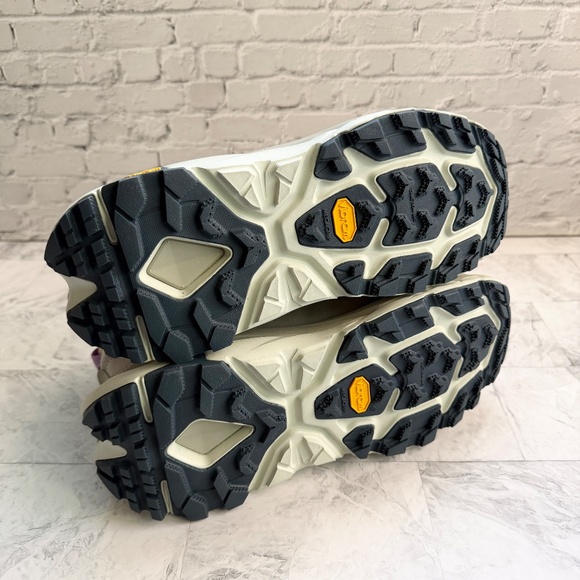 New HOKA Kaha 2 GTX Waterproof Hiking Boot - Picture 6 of 10
